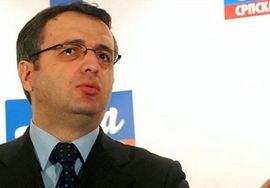 Demolirano vozilo funkcionera Nove srpske demokratije