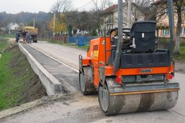 Izgrađen prvi trotoar u Petrovu