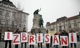 Izbrisanima po 50 evra za svaki mjesec