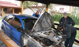 Traže piromana koji je zapalio automobil bihaćkom advokatu