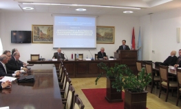 Tomaš: Imponuje hrabrost Vlade RS