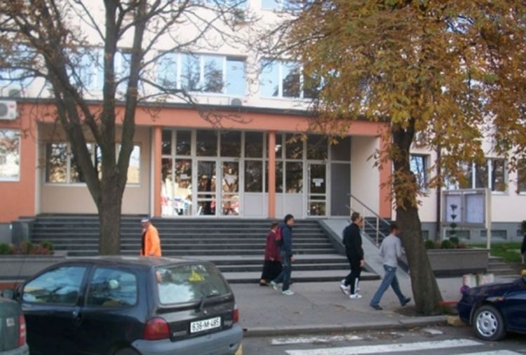 Zelenaši zavili biznismena u crno