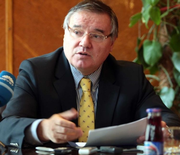 Kozarić: Ekonomija da uzme primat nad politikom
