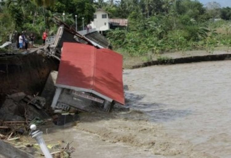 Katastrofa na Filipinima, najmanje 1200 poginulih