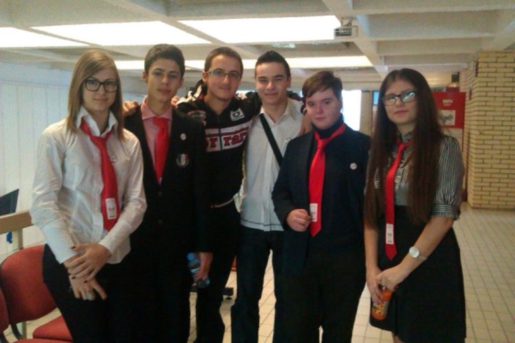 "Gorgije 1" pobjednik debatnog takmičenja