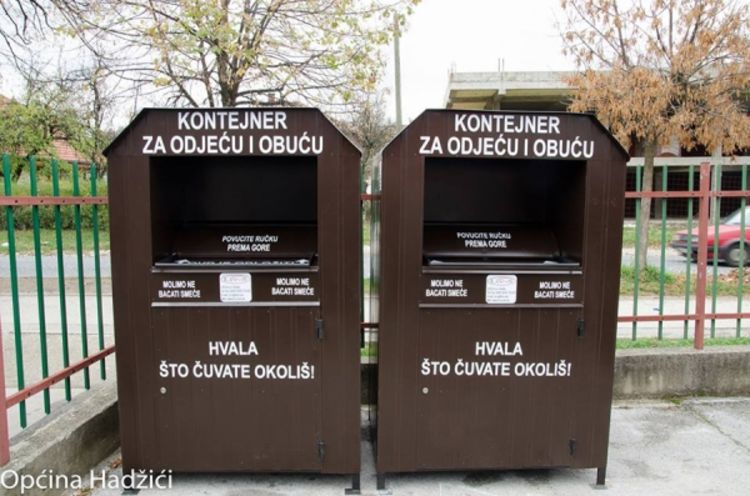 Hadžići dobili kontejnere za odlaganje odjeće i obuće