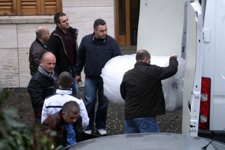 Ode bogatstvo: Policija odvozi umjetnine iz Vidoševićeve vile