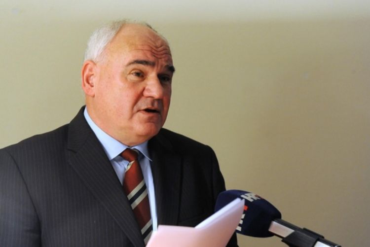 Visković: Ćirilicu progone HDZ i Katolička crkva