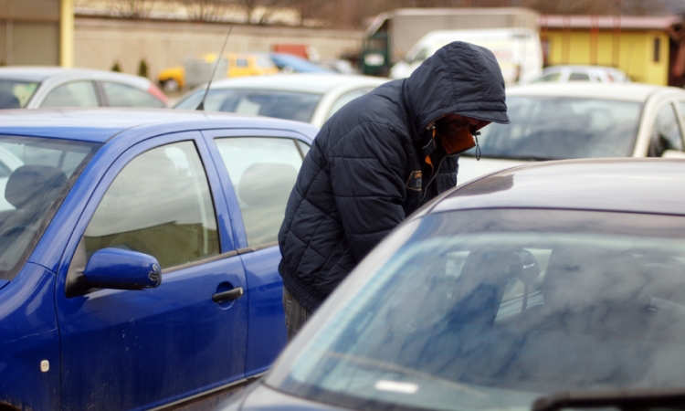 Ukraden folksvagen pasat u mjestu Kanare