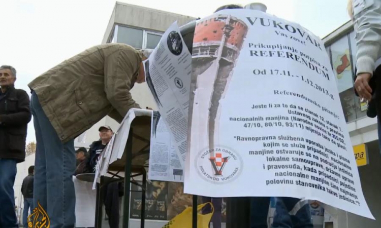  Zapaljen referendumski štand u Mirkovcima