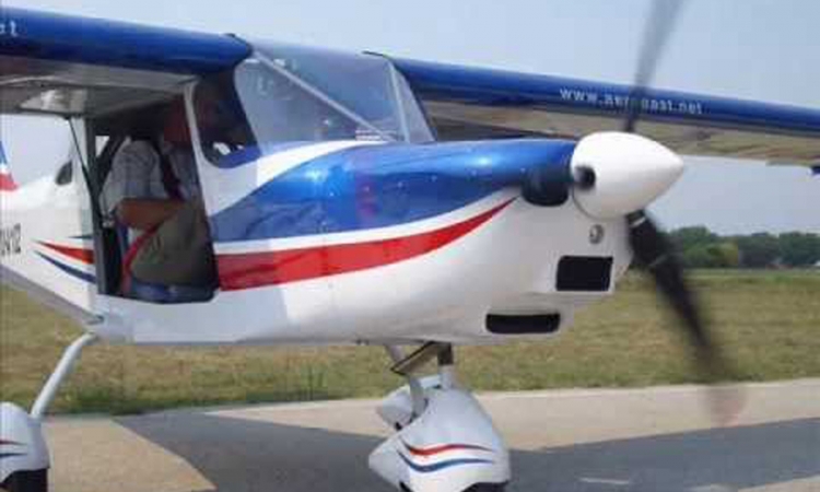 Laki avion prisilno sletio na put kod Koprivnice