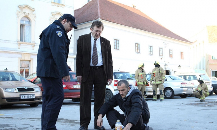 Nezaposleni Karlovčanin prijetio da će se zapaliti