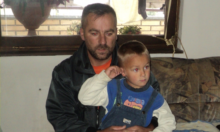 Sam brine o sinu i bolesnoj supruzi