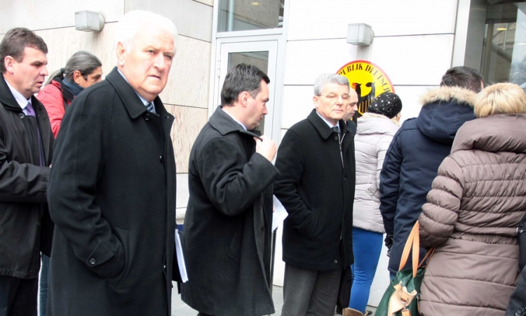 Pravni stručnjaci stranaka približili stavove: Optimizam za sastanak u Pragu