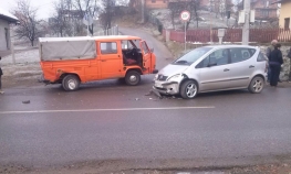 Sudar kombija i mercedesa u Banjaluci