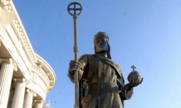 Kip cara Dušana uznemirio Albance u Skoplju