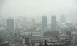 Dvodnevno kritčno zagađenje vazduha u Sarajevu, zbog magle otkazani ...