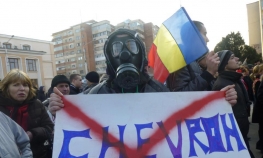 Rumunski demonstranti provalili u američki Ševron