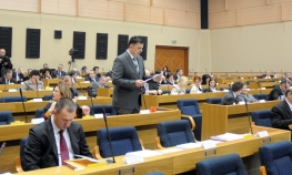 Narodna skupština RS usvojila budžet, Ekonomsku politiku i popratne ...