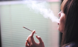 Sve više žena poseže za cigaretama