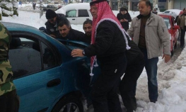 Jordan pod snijegom: I kralj gurao automobil