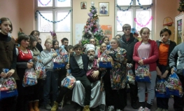Paketiće za Nikoljdan dobilo 60 mališana