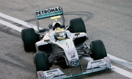  Mercedes dovodi inženjere iz Red Bula