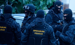 Uhapšene 22 osobe: Policija razbila veliki narkolanac, dilere su ...