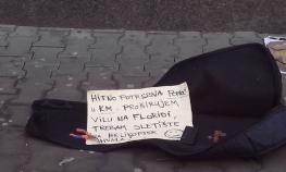 Banjaluka: Zabavlja prolaznike za vilu na Floridi?