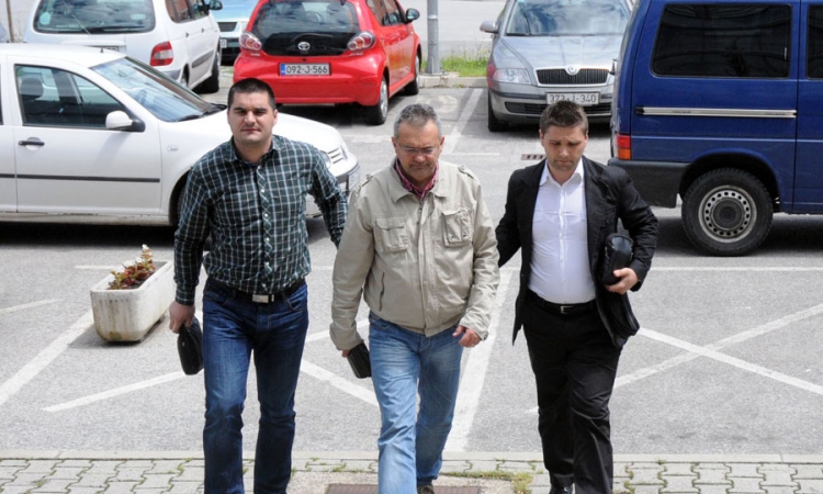 Optužnica protiv Papka i saučesnika