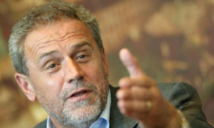 Bandić: Da ljudi u Hrvatskoj imaju kruha, ne bi se bavili ćirilicom