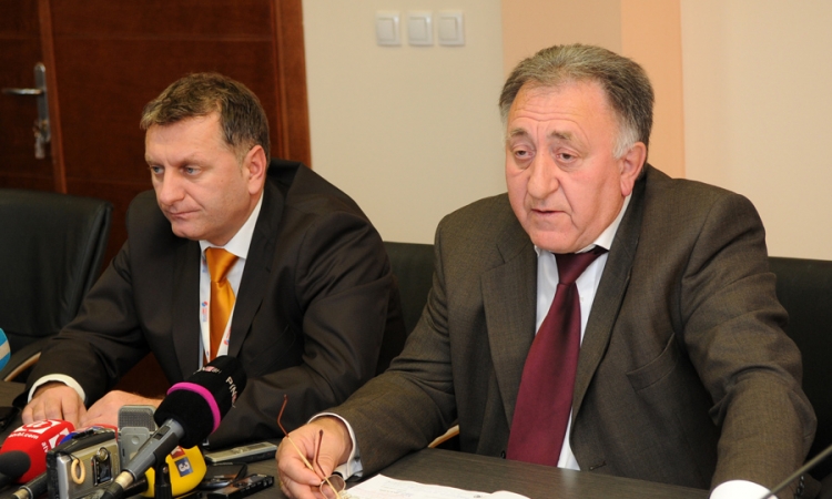 Telefoni usijani zbog  invalidskih penzija