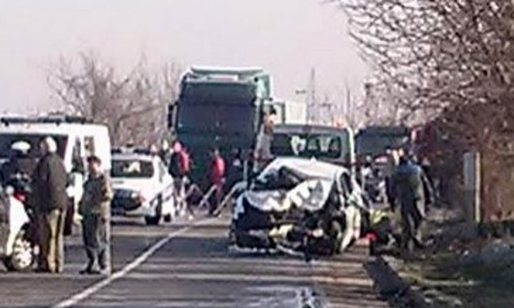 Direktor Doma zdravlja u Beočinu poginuo, ljekari se bore za život koleginice