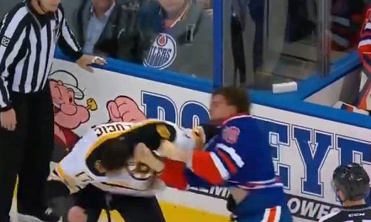 Šakački obračun Hrvata i Srbina na NHL ledu