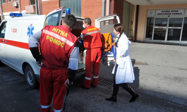 Zaposleni u službama hitne pomoći česte mete pijanih pacijenata