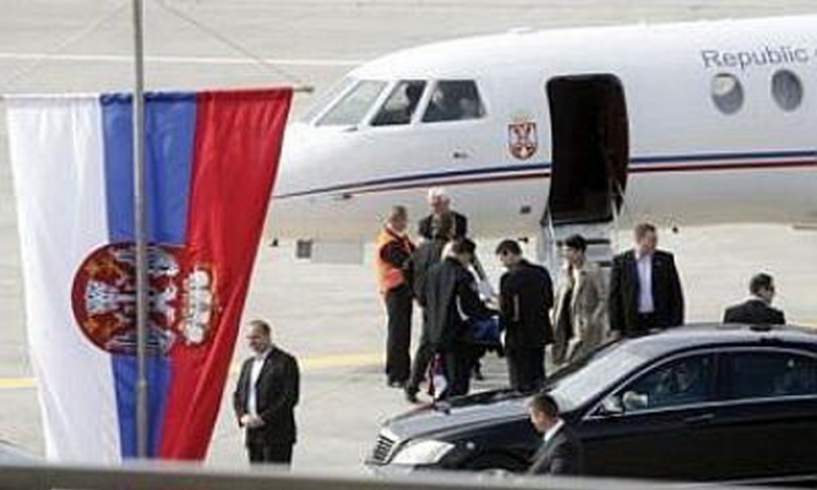Avion delegacije Vlade Srbije nije poletio zbog magle
