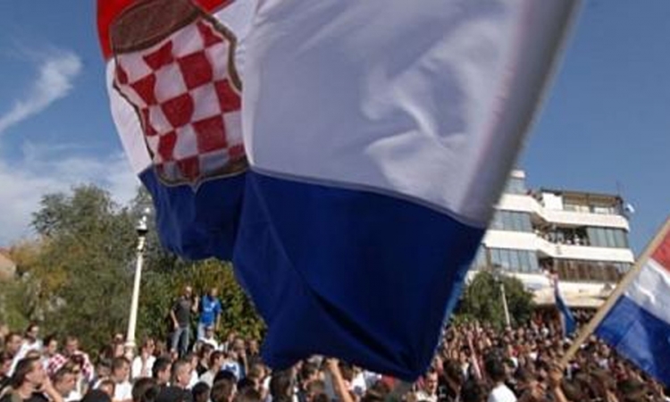 Istraživanje: Hrvati  podržavaju HDZ BiH, hoće treći entitet i vjeruju Dodiku