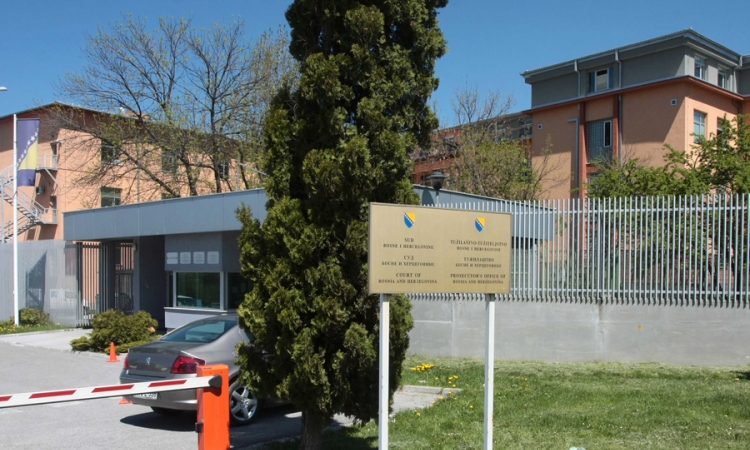 Četvorica optužena za zločine protiv Srba u Banovićima