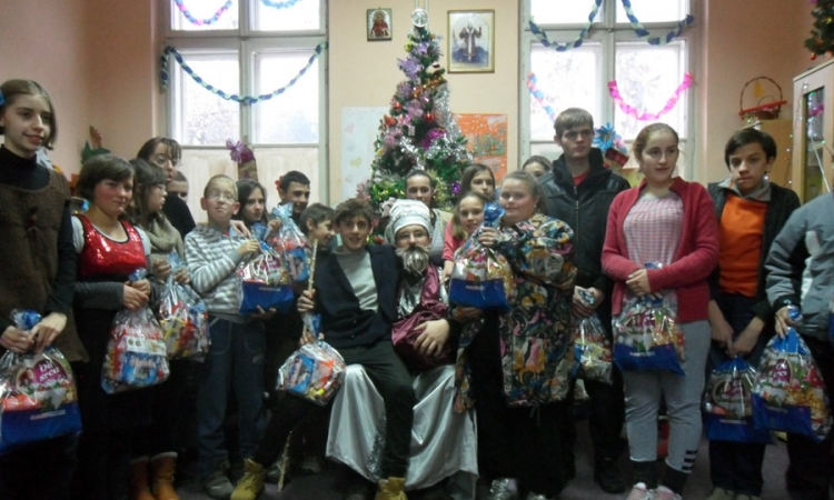 Paketiće za Nikoljdan dobilo 60 mališana