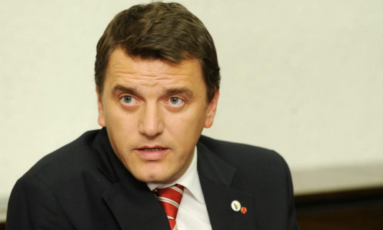 Hadžić: Građanima olakšati i ubrzati proces registracije vozila
