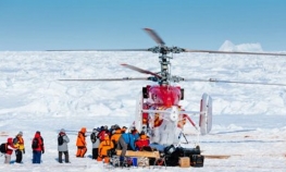 Helikopter evakuisao prve putnike sa ruskog broda