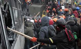 Sukobi demonstranata i policije u Ukraijini, na desetine povrijeđeno