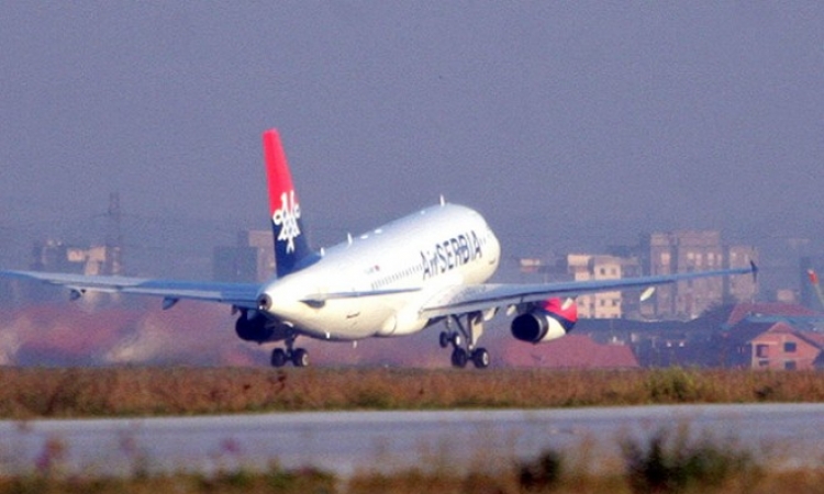 Avion Air Serbia zbog kvara prinudno sletio u Abu Dabi