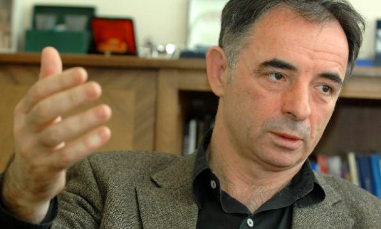 Zaustaviti kampanju protiv ćiriličnog pisma