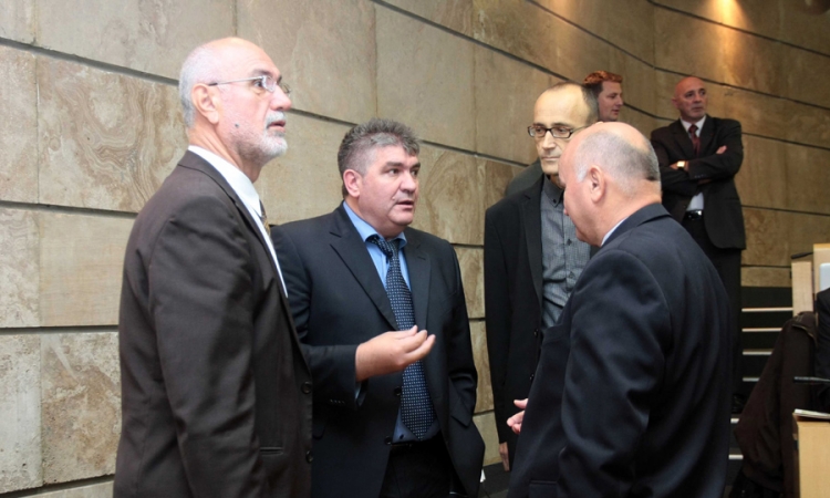 Potrebno hitno djelovati da ne bi stao život u FBiH