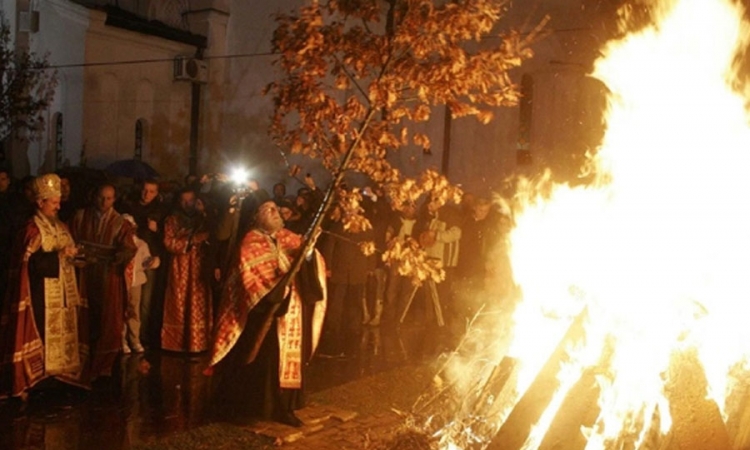 Pravoslavni vjernici danas proslavljaju Badnji dan