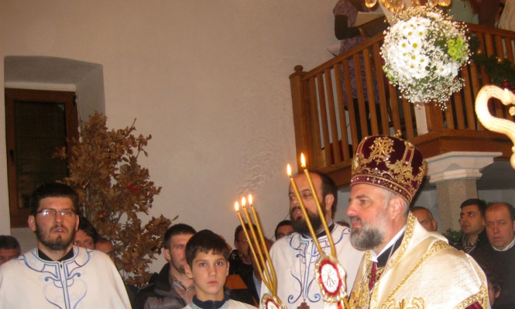 Vladika Grigorije služio božićnu liturgiju