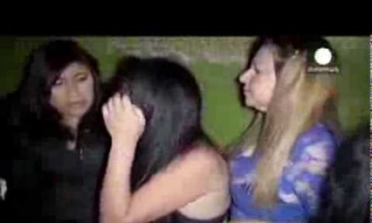 Peru: Građani uletjeli u noćni klub i bičevali prostitutke