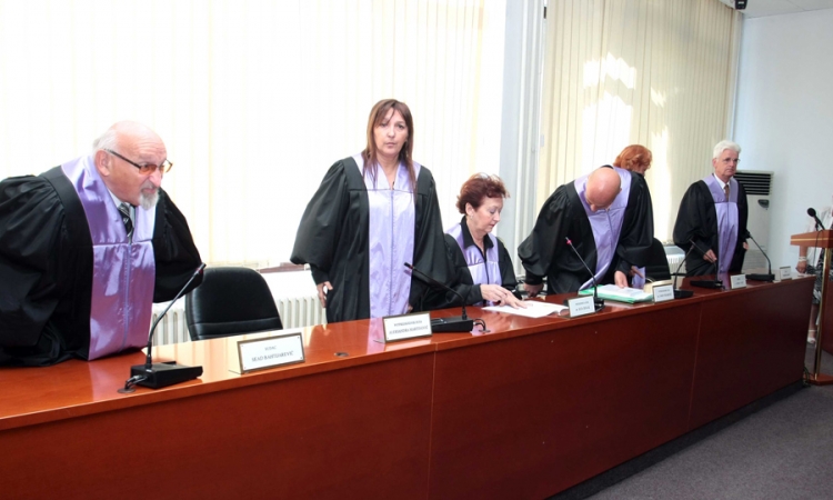Upitna isplata tranše MMF-a
