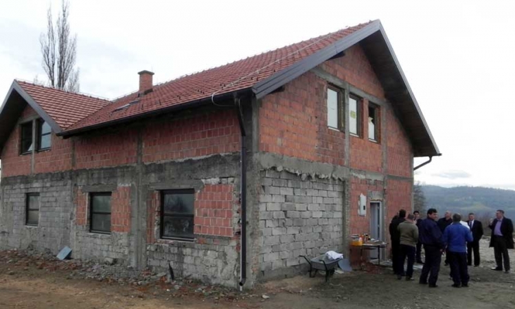Uručeni ključevi društvenog doma u Bijelom Brdu